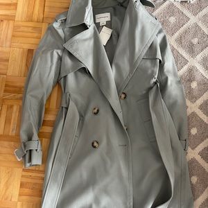 Brand new! Club Monaco mati trench in a gorgeous green (size M)